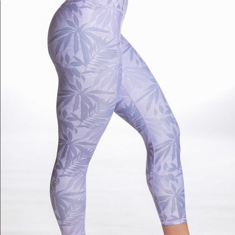 Ptula purple The Desa'ree II Swift Legging : 23"